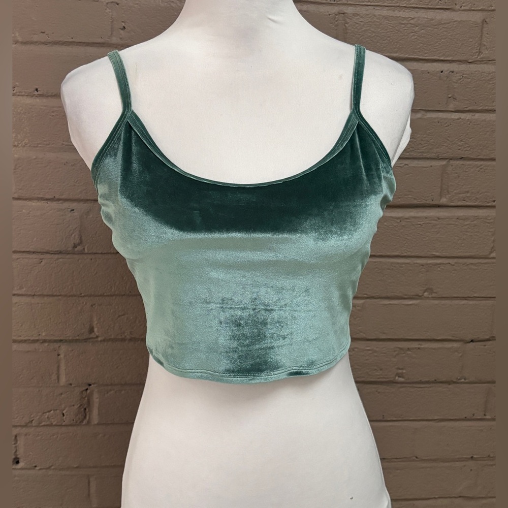 PINK Active green Velvet crop top L